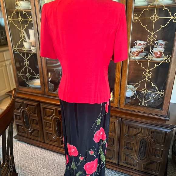 Dress / 2 Piece / Outfit - Picture 4 of 11